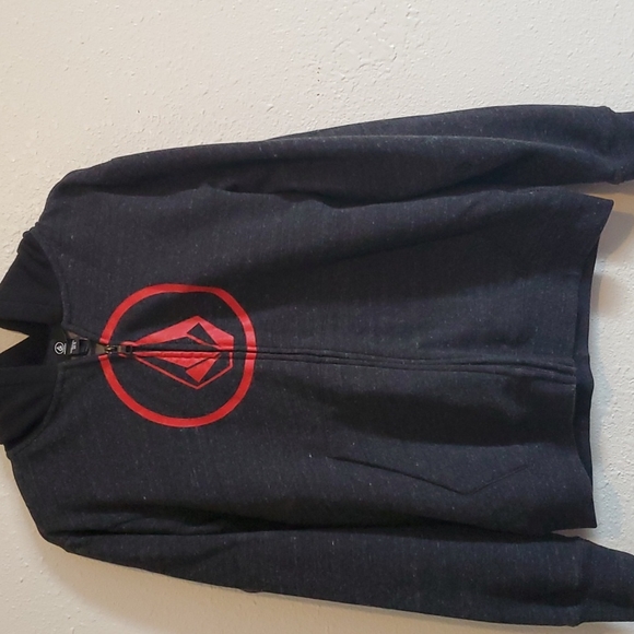 Volcom Other - Volcom  boys basic hooded fleece.